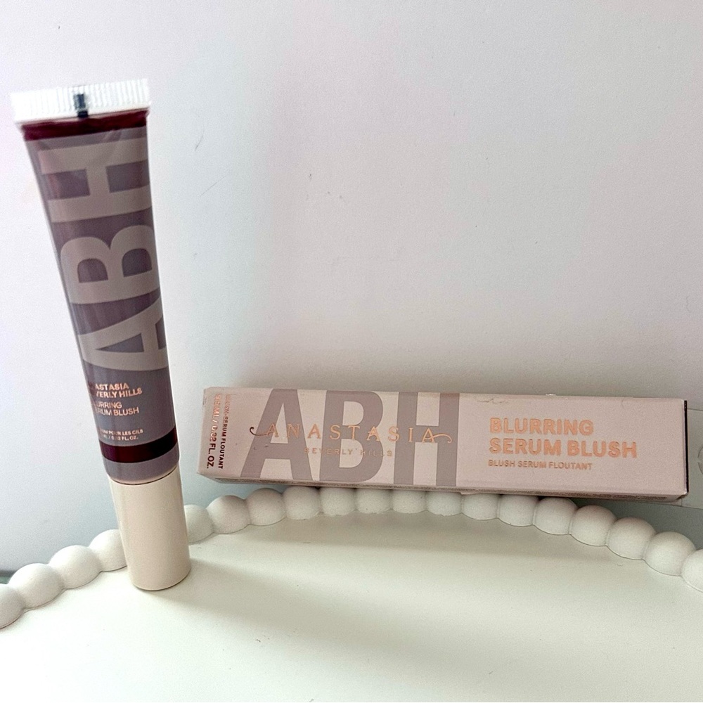 Anastasia Blurring Serum Blush- PLUM, NIB